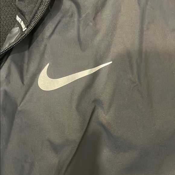 Nike Black Hooded Jacket - Picture 2 of 4